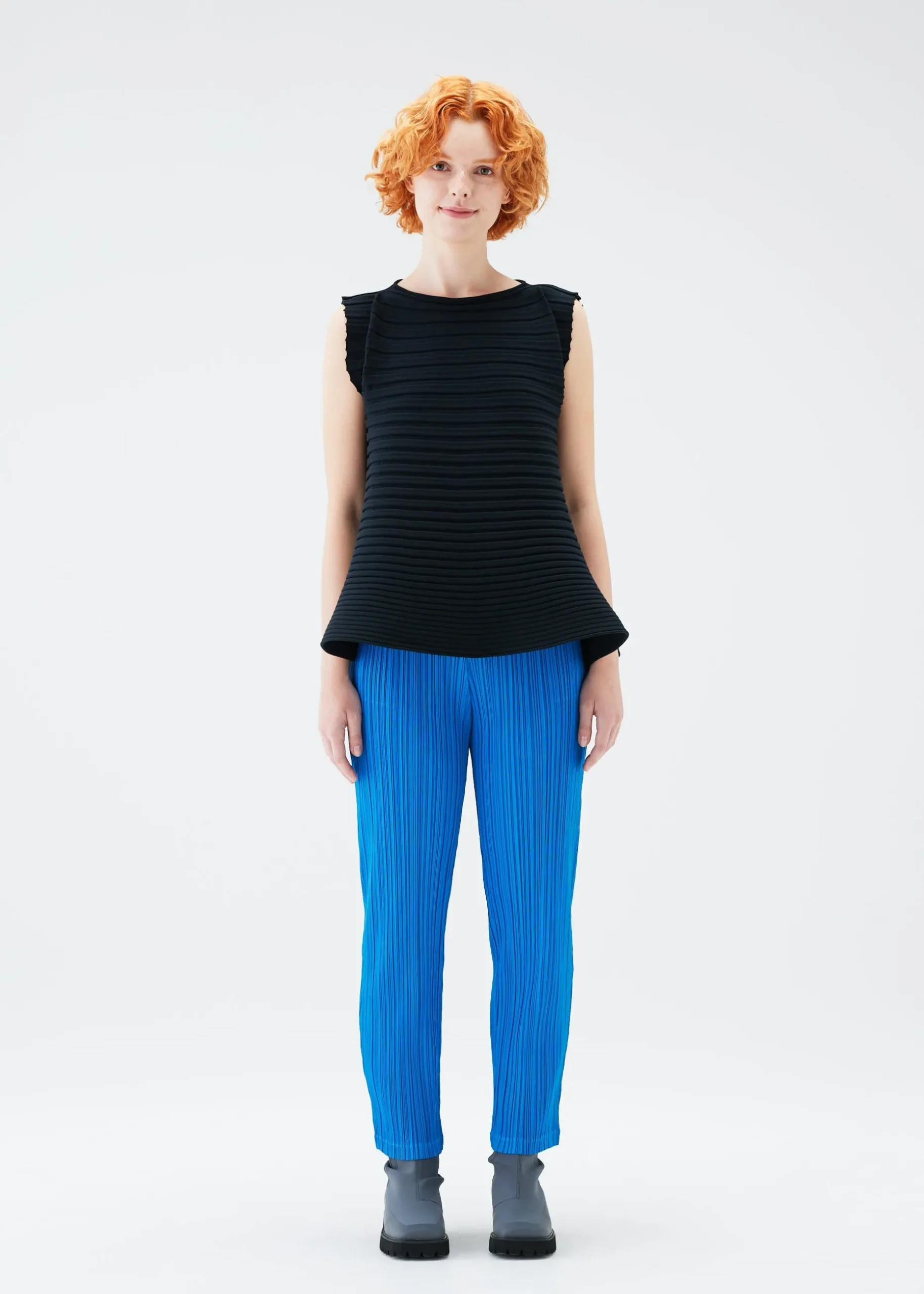 bounce_knit_5.webp BOUNCE KNIT