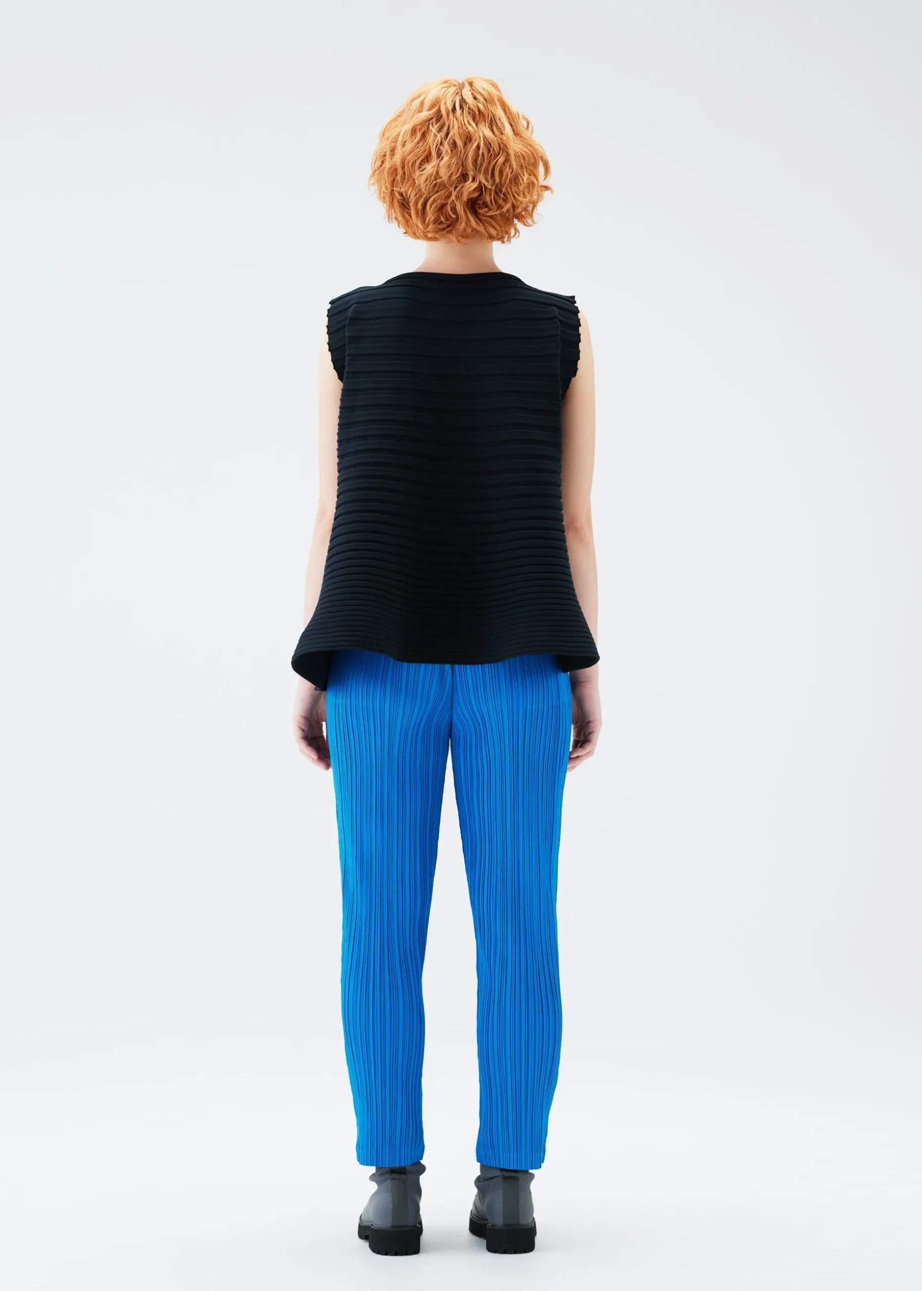 bounce_knit_7.webp BOUNCE KNIT