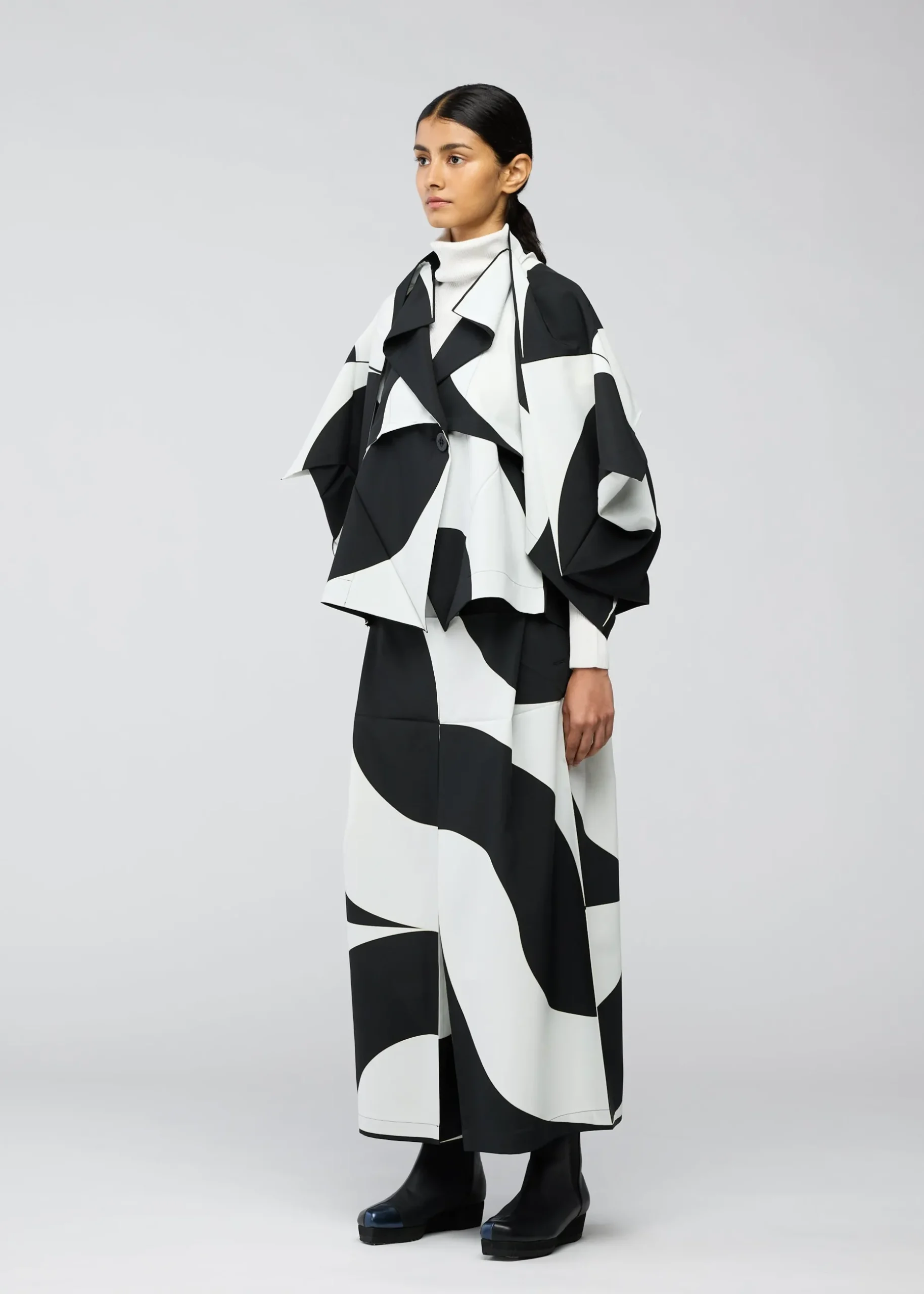 circular_tiles_5.webp CIRCULAR TILES