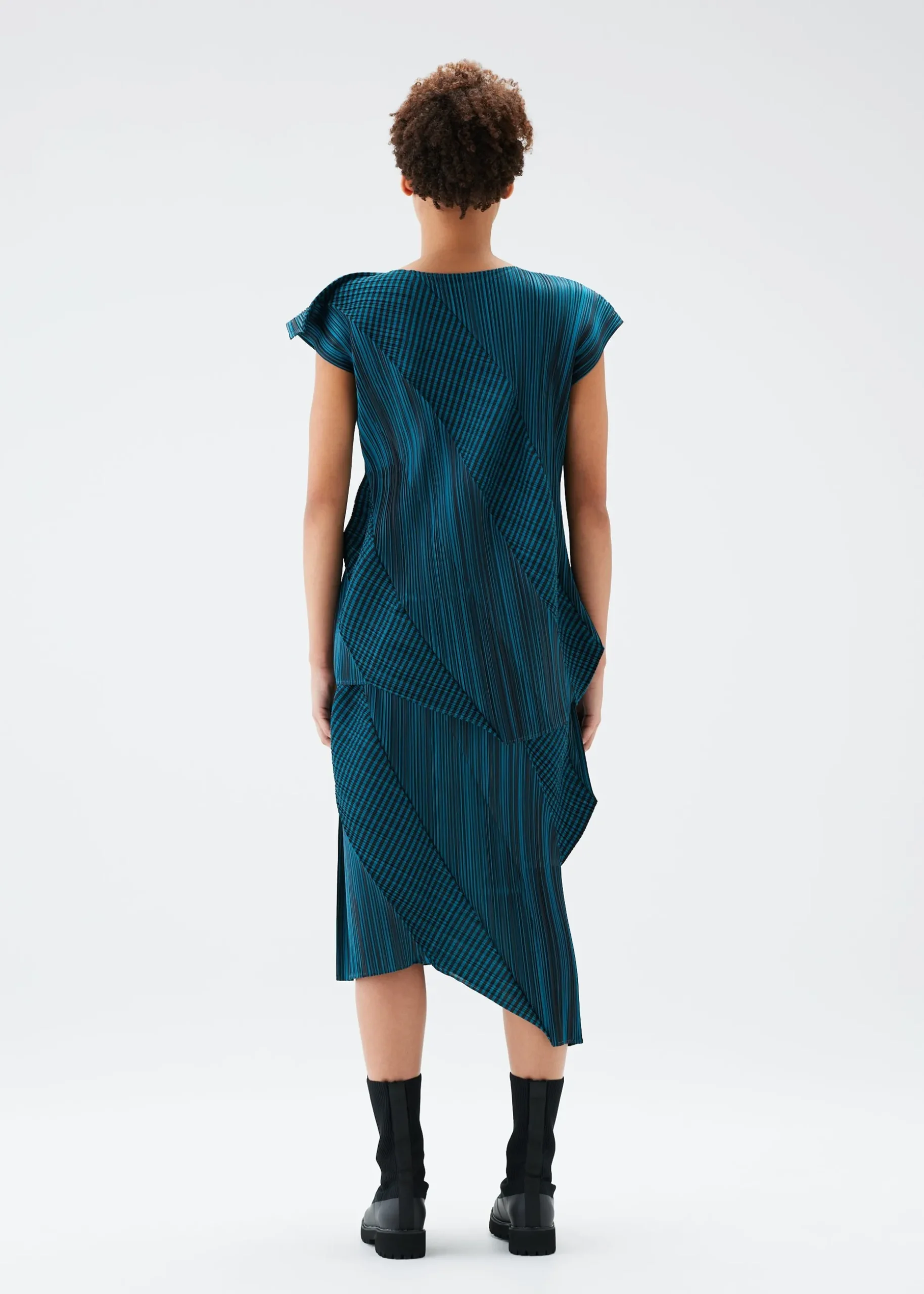 cosmic_rays_6-1.webp COSMIC RAYS