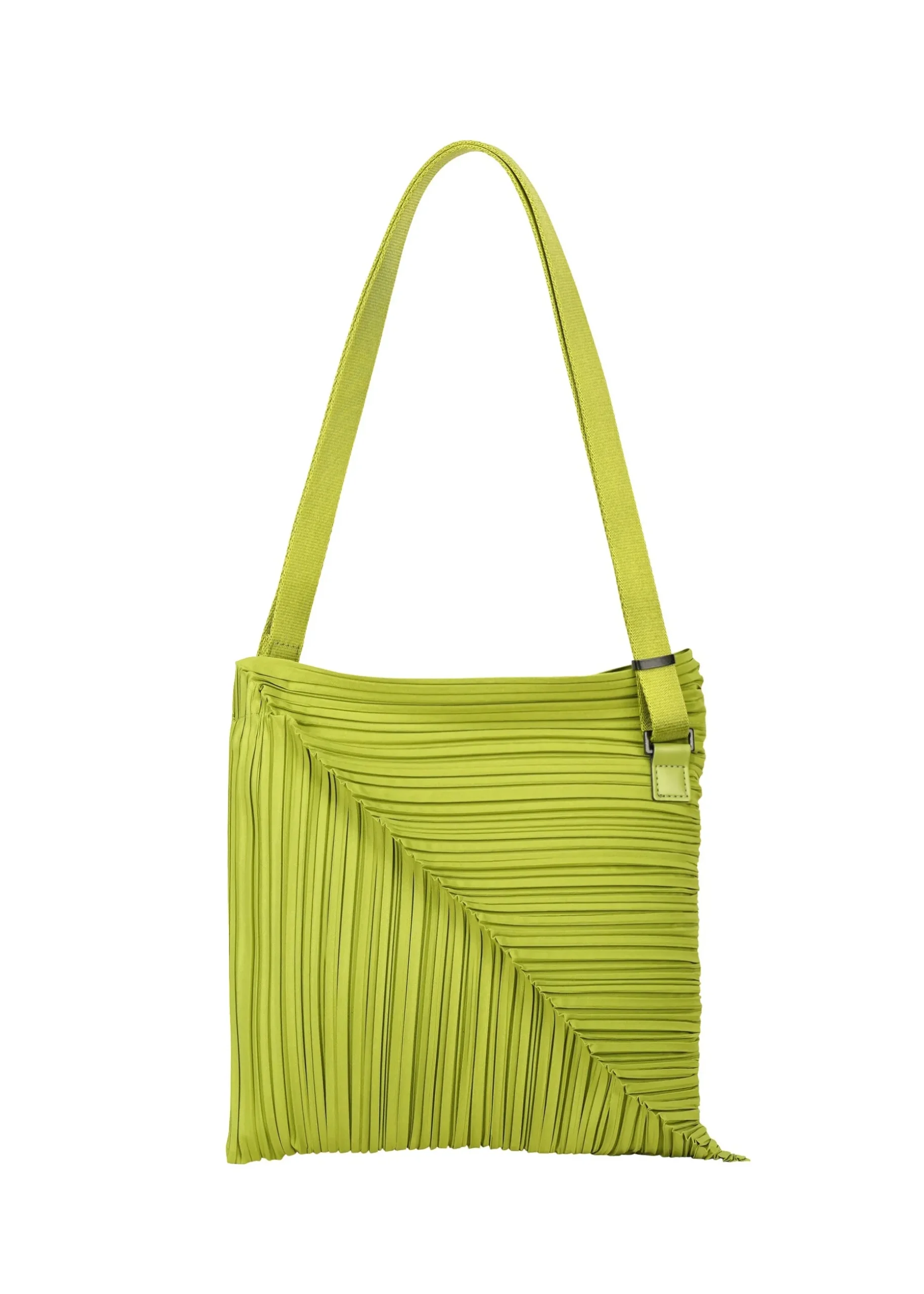 diagonal_pleats_bag_3.webp DIAGONAL PLEATS BAG