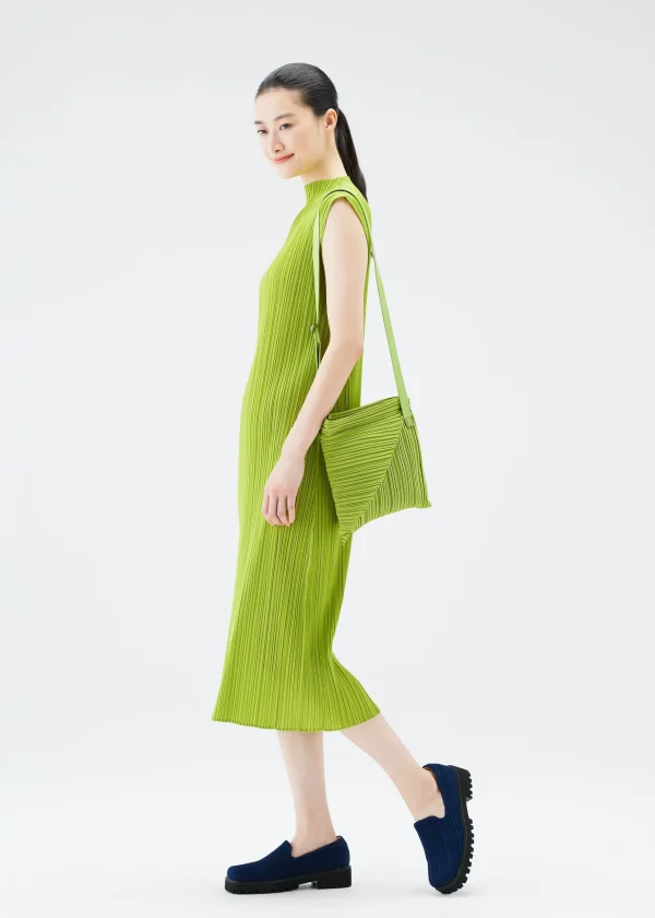 DIAGONAL PLEATS BAG