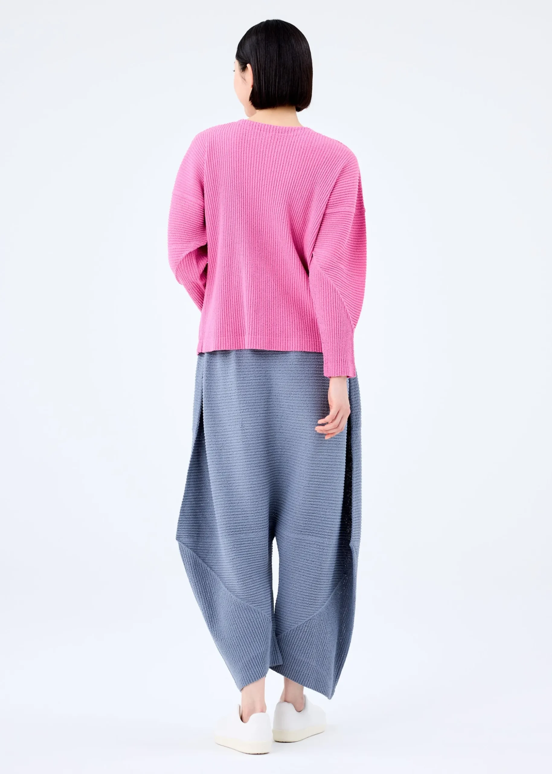 fuwa_fuwa_mesh_pleats_5-1.webp FUWA FUWA MESH PLEATS