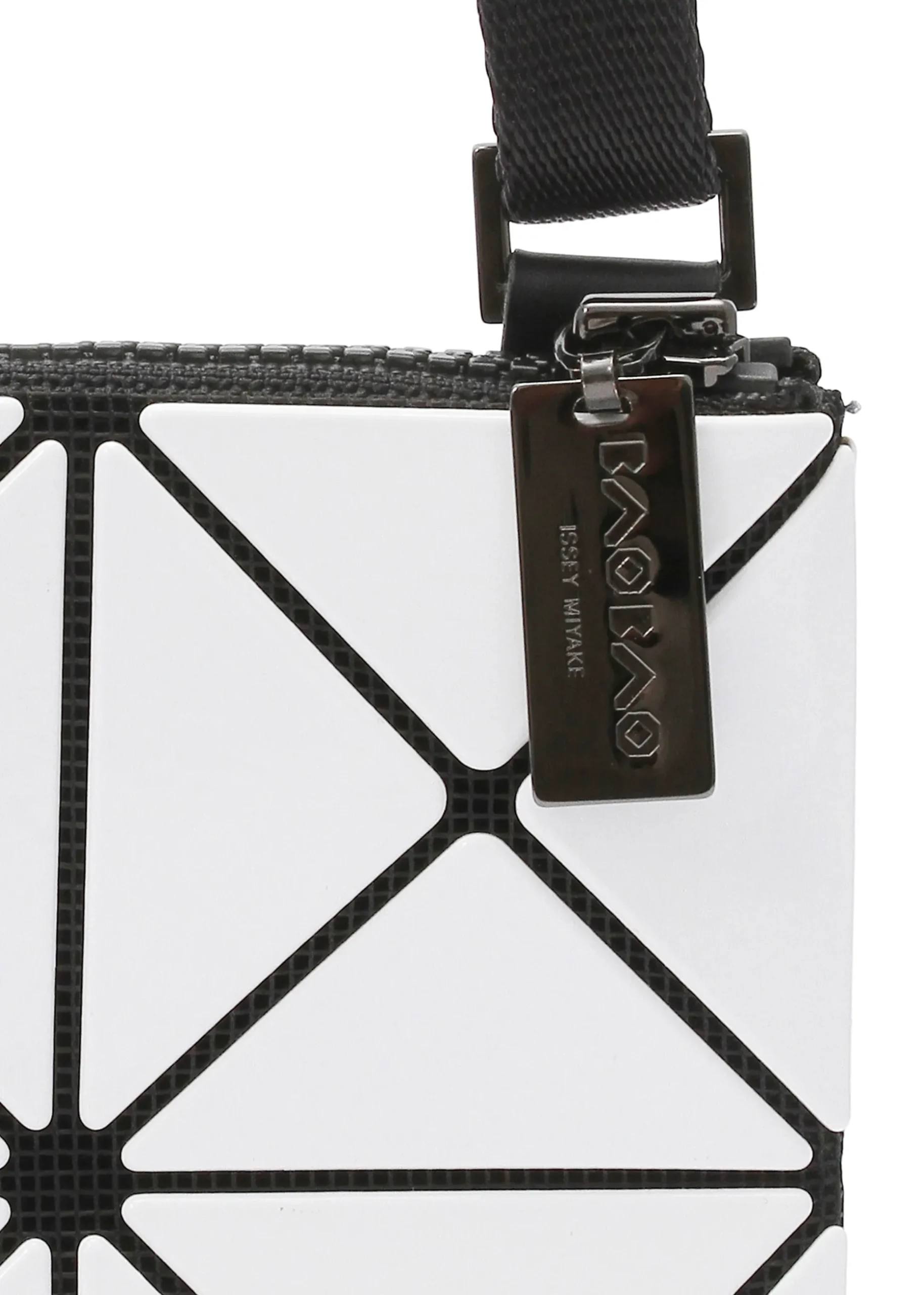 lucent_5-2.webp LUCENT