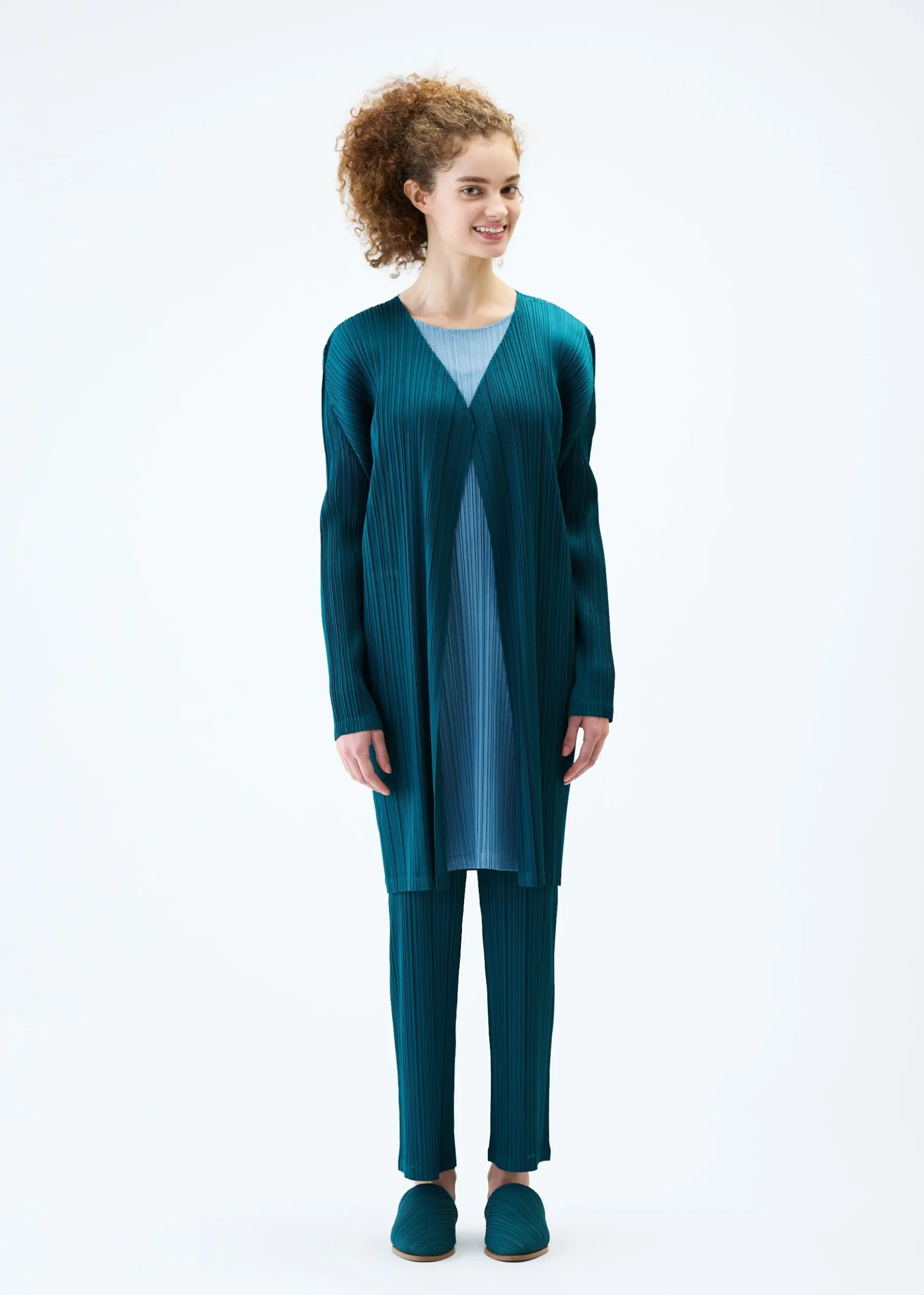 monthly_colors__january_6-2.webp MONTHLY COLORS : JANUARY