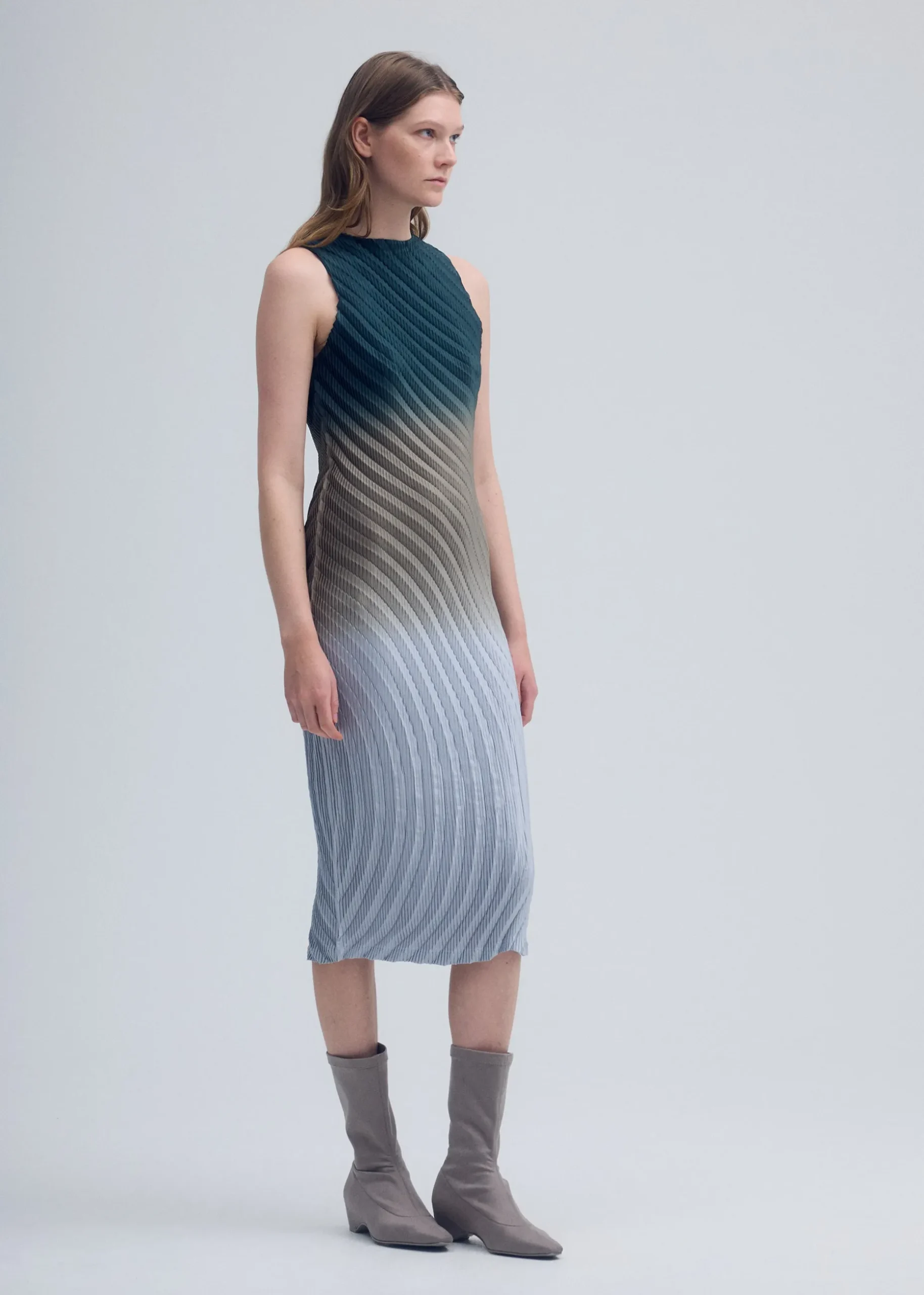 nuance_pleats_4.webp NUANCE PLEATS