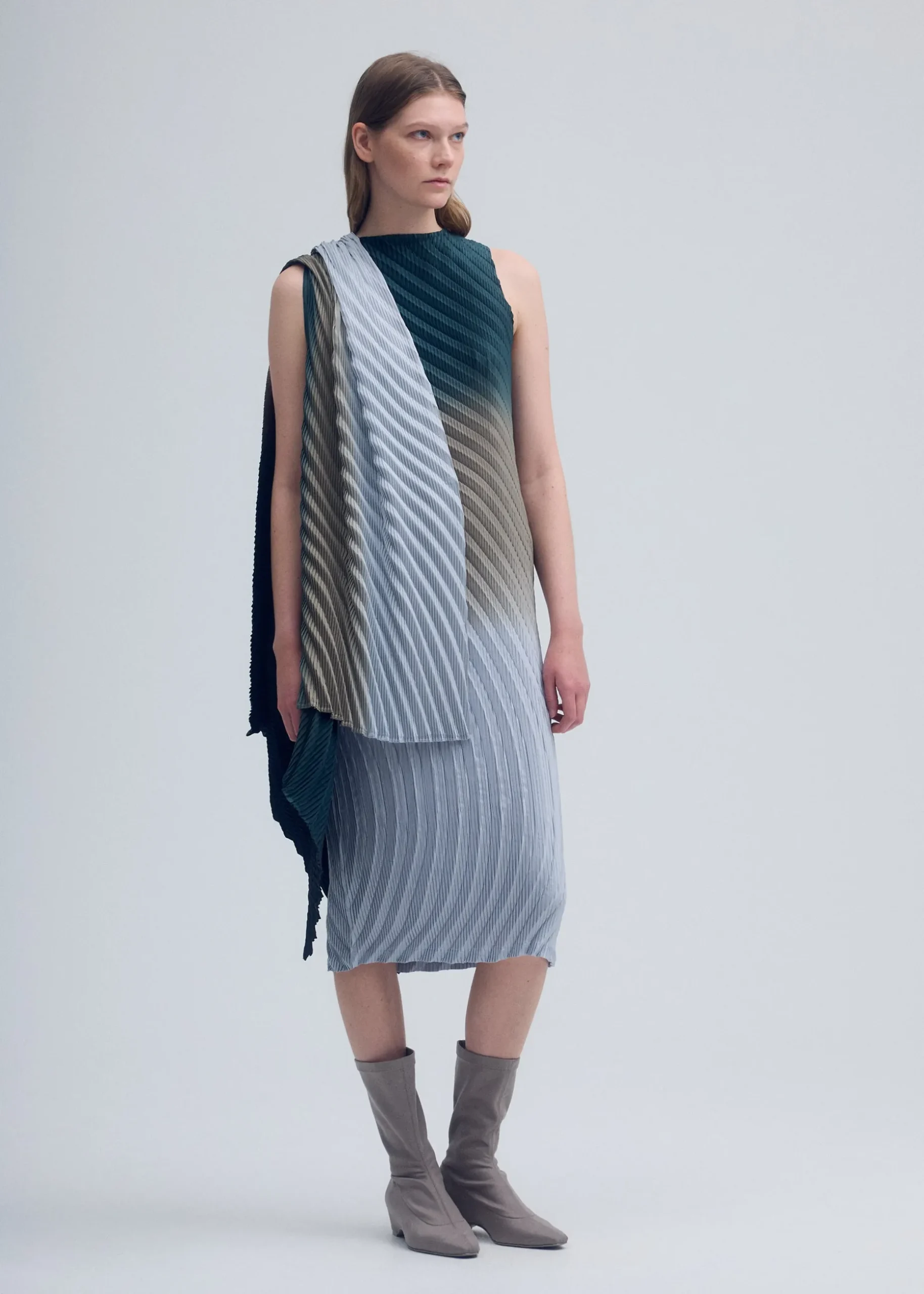 nuance_pleats_5.webp NUANCE PLEATS