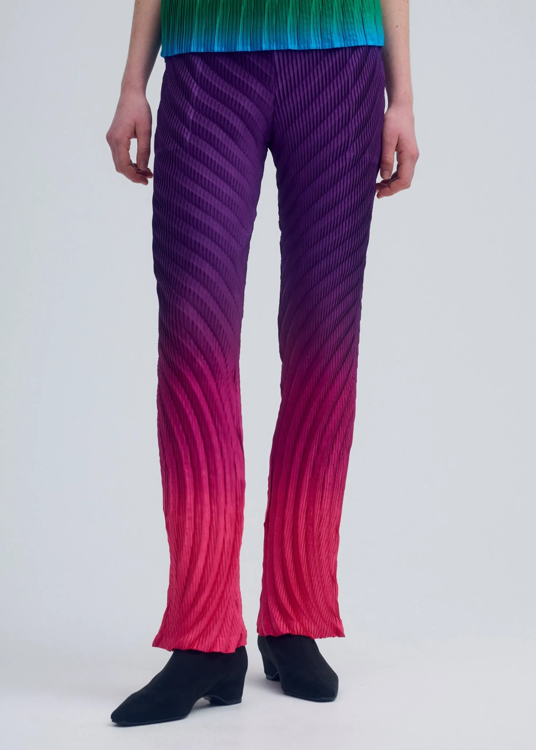 nuance_pleats_6.webp NUANCE PLEATS