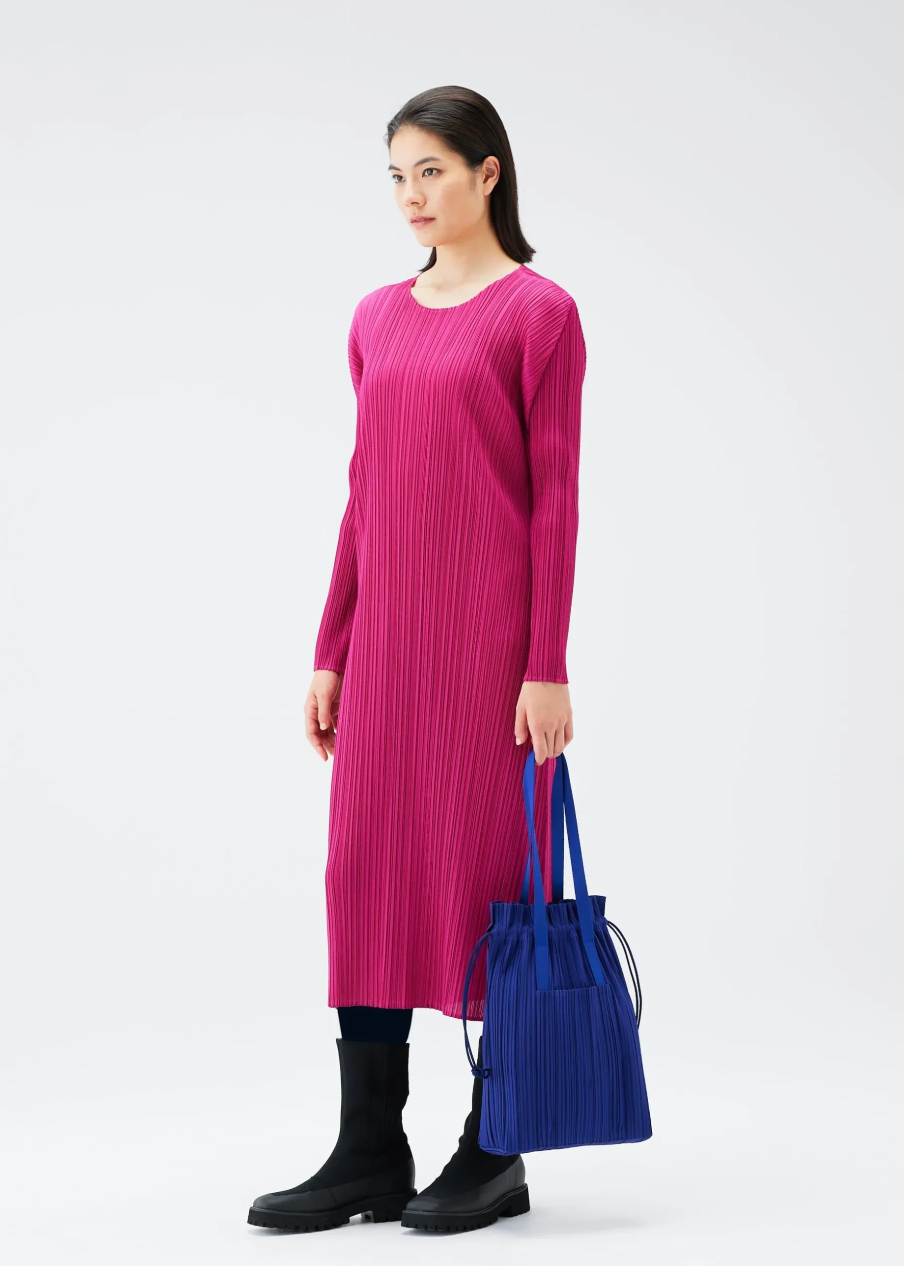 pleats_tote_bag_5.webp PLEATS TOTE BAG