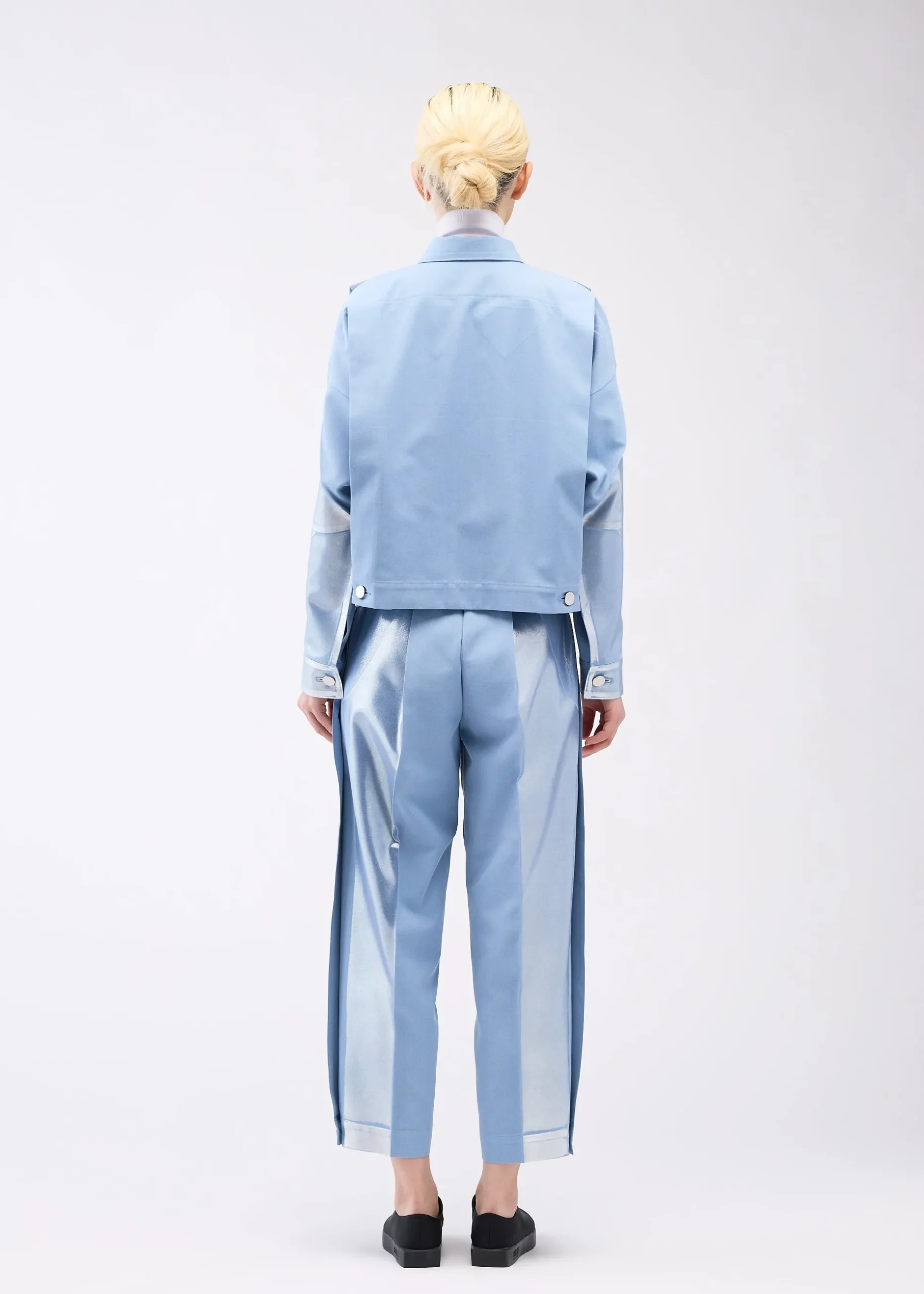 tucked_foil_7.webp TUCKED FOIL