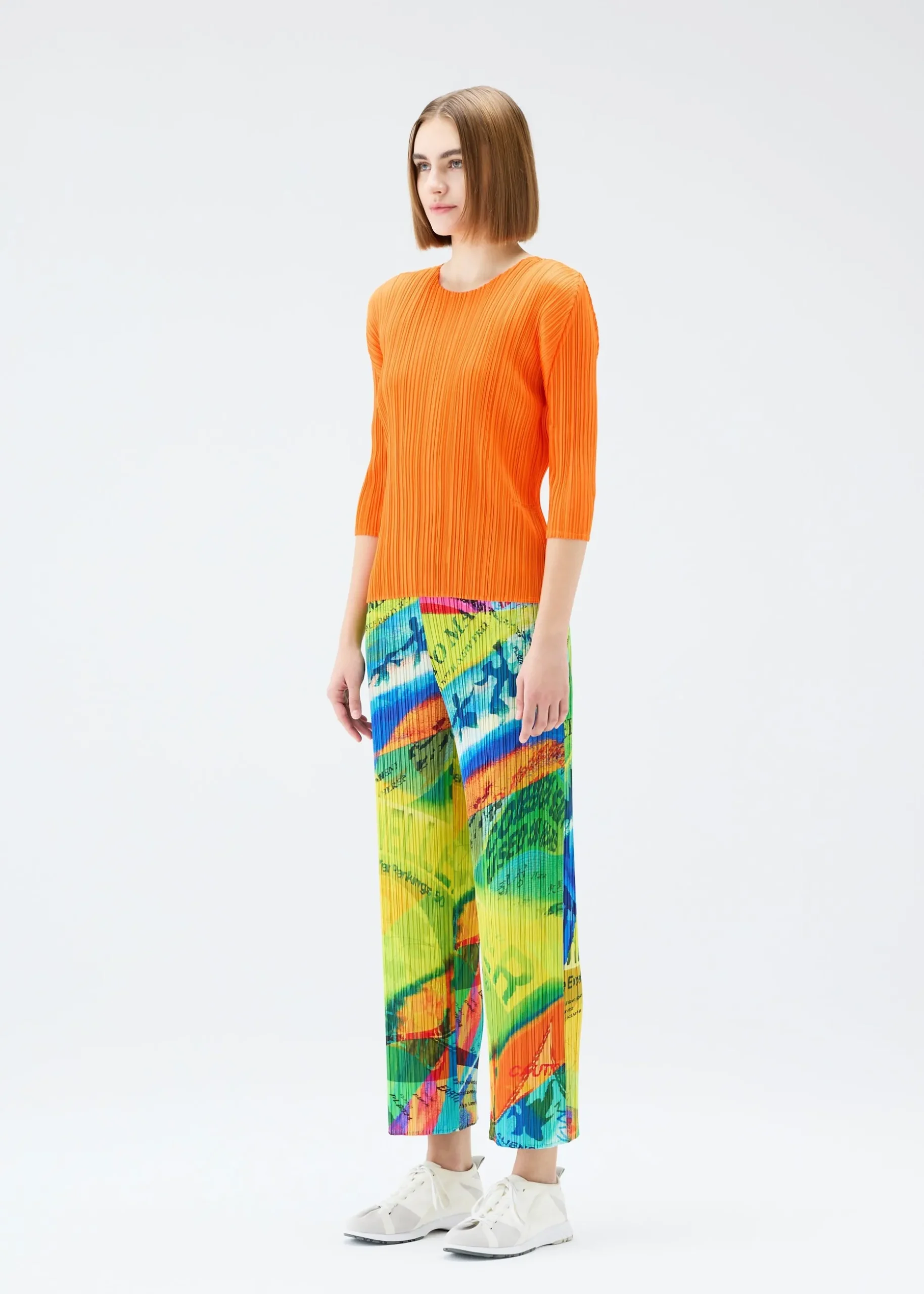 voyager_4-1.webp VOYAGER